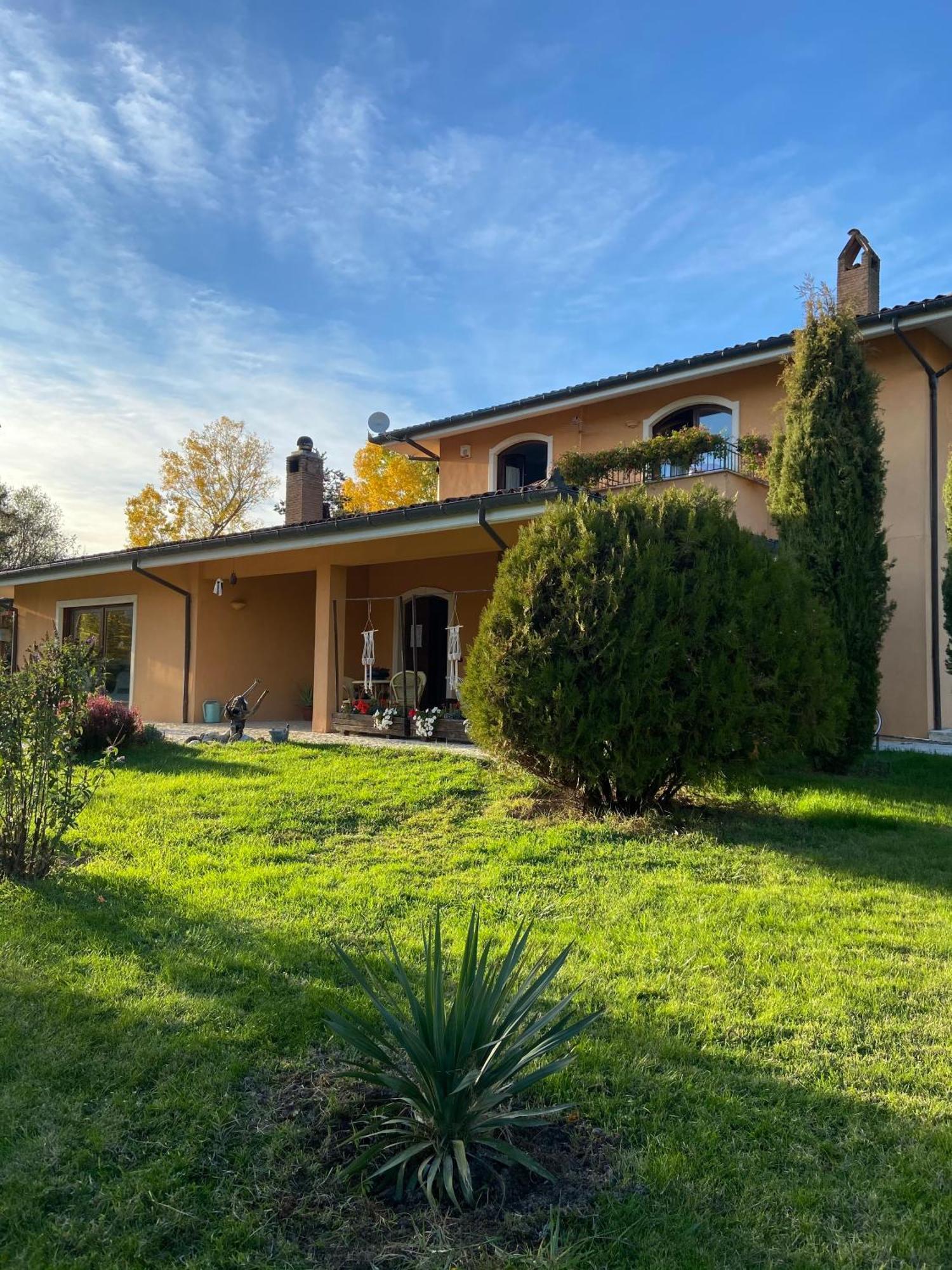 Bed & Breakfast Le Piagge Scurcola Marsicana ภายนอก รูปภาพ